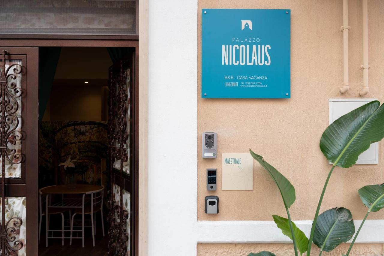 Palazzo Nicolaus Del Lungomare Bed and Breakfast Bari Buitenkant foto